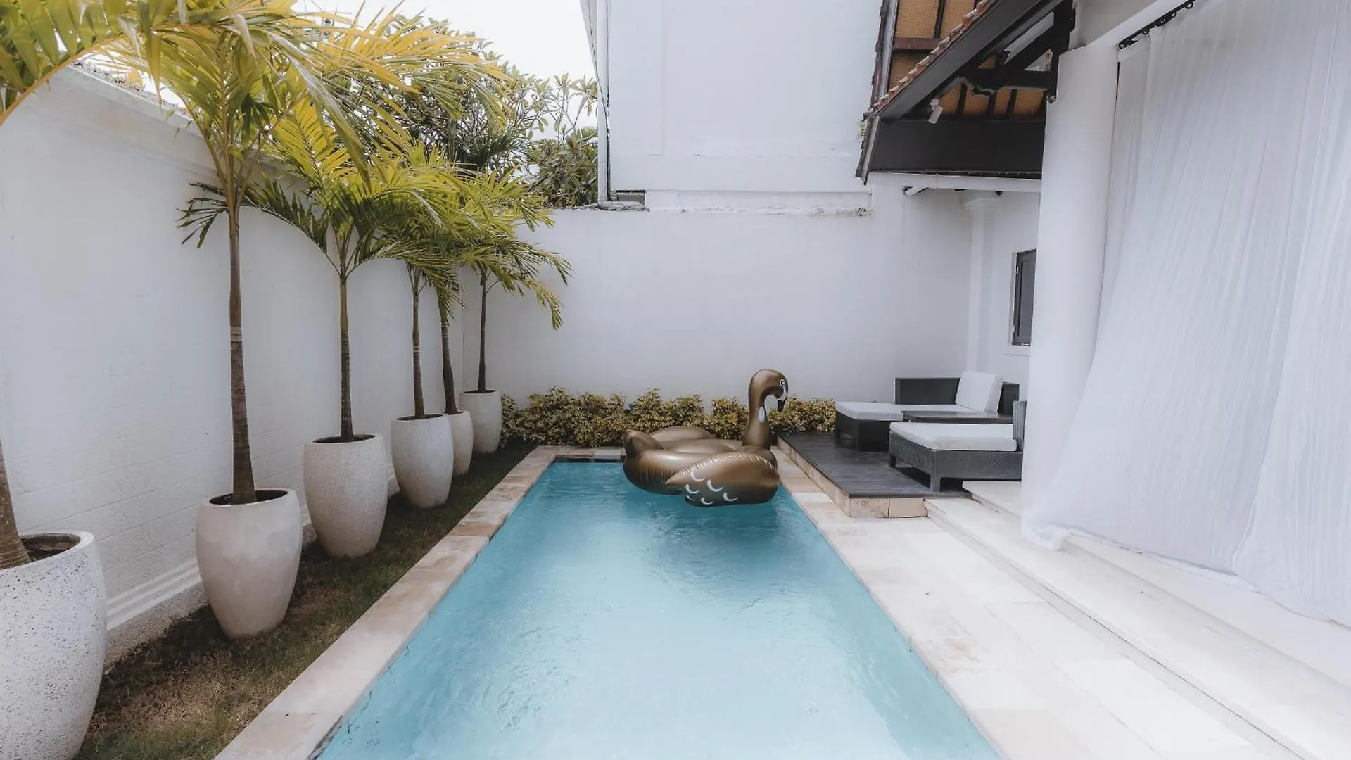 Villa Manis Kecil Seminyak